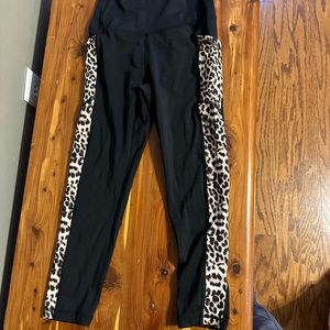 Zyia Leggings black with cheetah detail